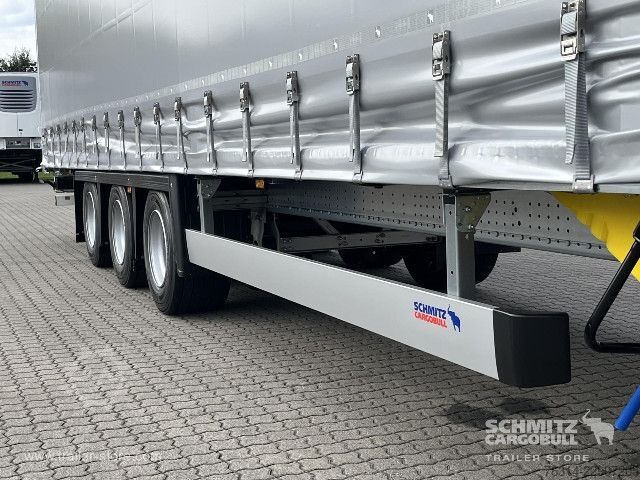 Ανοιχτό ημιρυμουλκούμενο με μουσαμά Schmitz Cargobull Curtainsider Mega Getränke