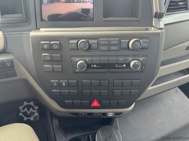 Carrinha basculante trilateral MAN TGL 8.220 / 2 x AHK / KAMERA / NAVI
