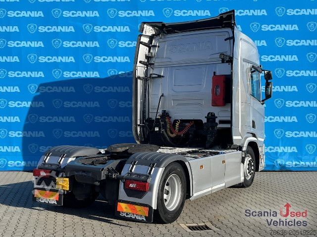 Hazardous materials truck Scania R 450 A4x2NB RETARDER DIFF-L FULL AIR 8T P-AIRCO