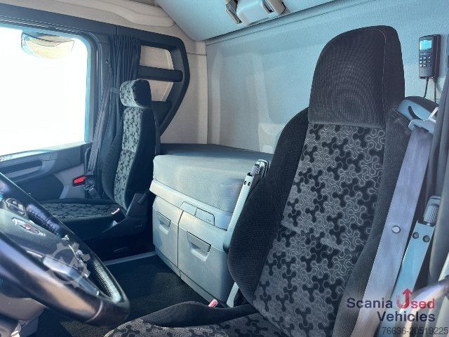 Hazardous materials truck Scania R 450 A4x2NB RETARDER DIFF-L FULL AIR 8T P-AIRCO