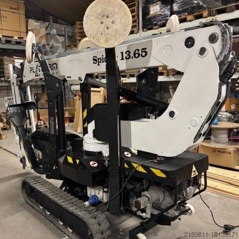 Crawler hoogwerker Platform Basket PB 13.65