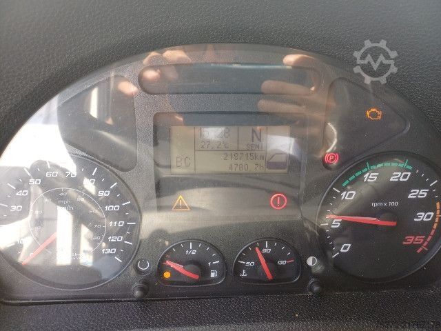 Autocarro con pianale e telone IVECO EUROCARGO ML140E28