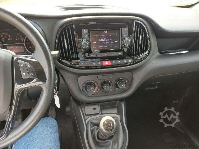 Minibus Fiat DOBLO 5 POSTI