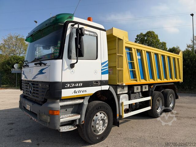 τυπική μονάδα τράκτορα Mercedes-Benz ACTROS 3348