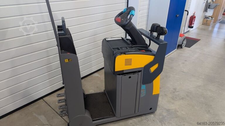 Trator Jungheinrich EZS 130 Li-Ion Batterie