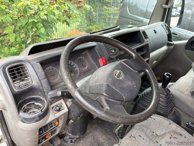 Φορτηγό ανατρεπόμενο βαν Nissan Cabstar 35.13  3000td - Motore Fuso  -