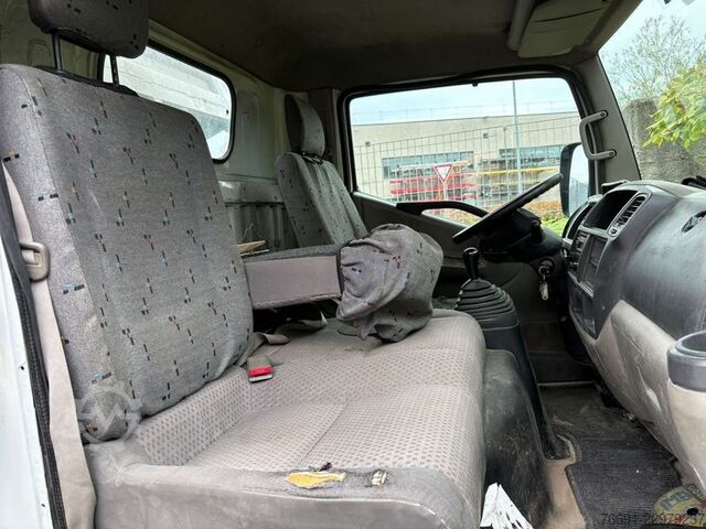 Φορτηγό ανατρεπόμενο βαν Nissan Cabstar 35.13  3000td - Motore Fuso  -