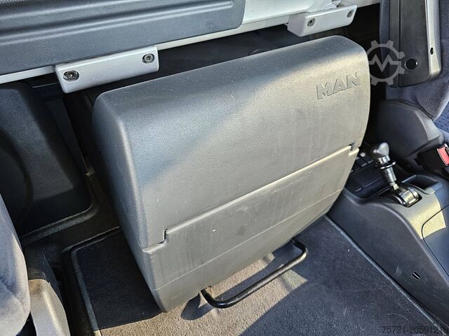 Bavul M.A.N. 26.440 TGA LX 6X2 SIDE DOORS