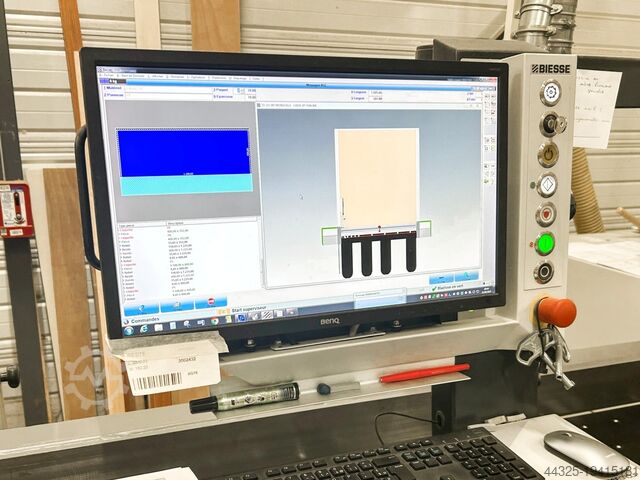Sistema de corte y apilado de paneles BIESSE SELCO SK 450