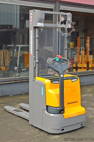 Wózek wysokiego podnoszenia Jungheinrich EJC 216
