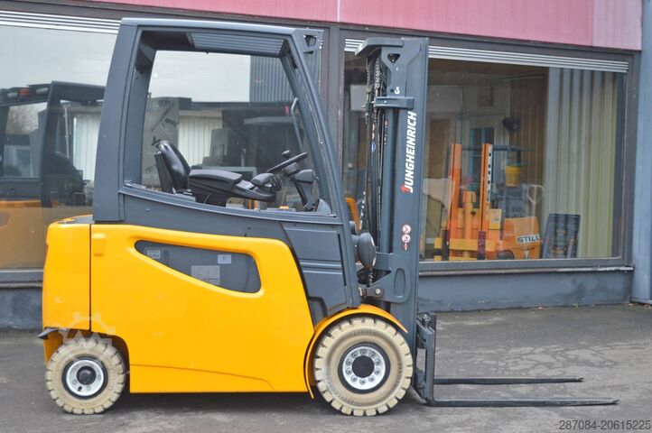 Wózek widłowy Jungheinrich EFG 425k