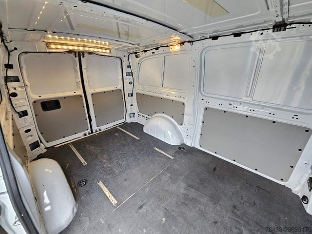 Furgoneta MERCEDES-BENZ Vito eVito 112 LANG|60 kWh|120 km/h|SCHECKHEFT