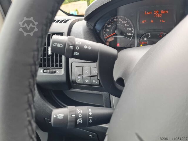 Kastenwagen FIAT Ducato 35 L2H2 140 Klima,Smartlink,PDC,Tempom.