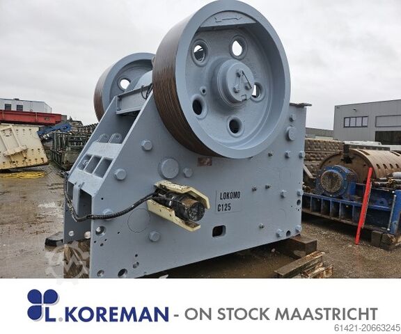 Metso/Lokomo jaw crusher with hopper and vibrating chute