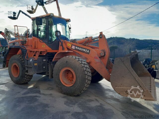 Wheel loader Doosan DL300