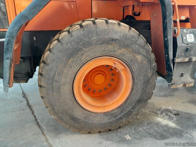 Wheel loader Doosan DL300