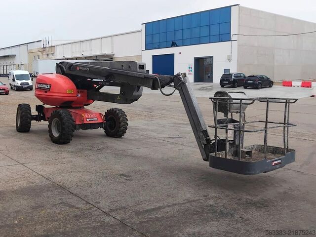 Platformă de lucru telescopică articulată Manitou 180ATJ