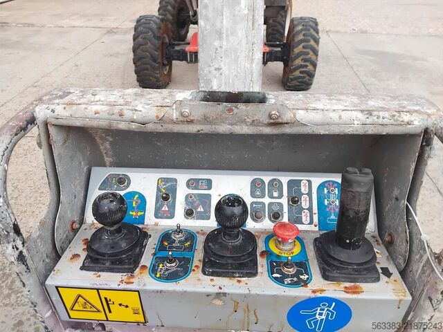 Platformă de lucru telescopică articulată Manitou 180ATJ