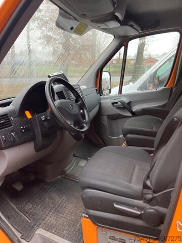 Camión plataforma elevadora Mercedes-Benz Sprinter 316 CDI Kasten Hubarbeitsbühne KLIMA