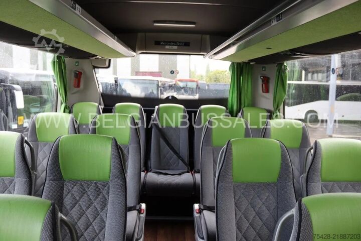 Långfärdsbuss Mercedes-Benz Tourismo 16RHD M/2 / New Model