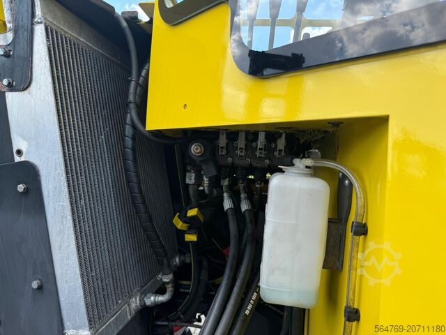 Τετρακατευθυνόμενο περονοφόρο ανυψωτικό όχημα Combilift C4000 /5500mm/ LPG / 2013 year/