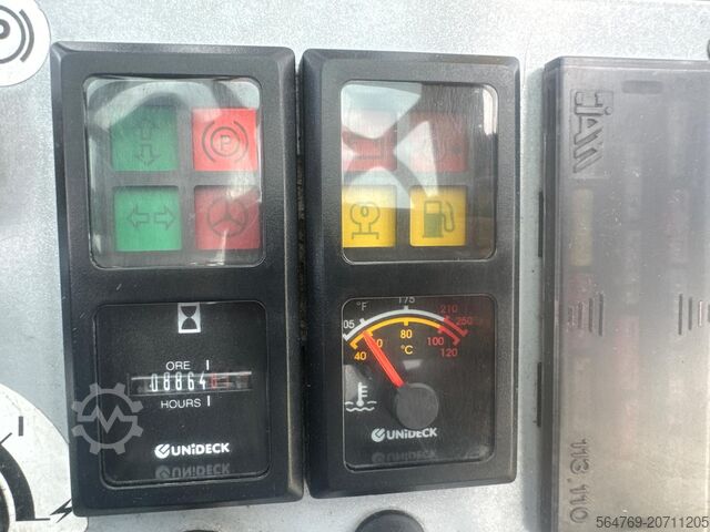 Τετρακατευθυνόμενο περονοφόρο ανυψωτικό όχημα Combilift CB4500//2019 year // Triplex 6400 mm