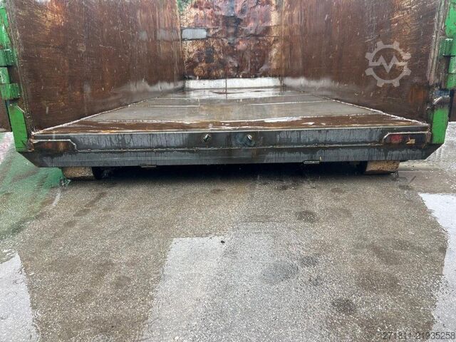 Container cu cârlig  CONTAINER SCARRABILE USATO A CIELO APERTO