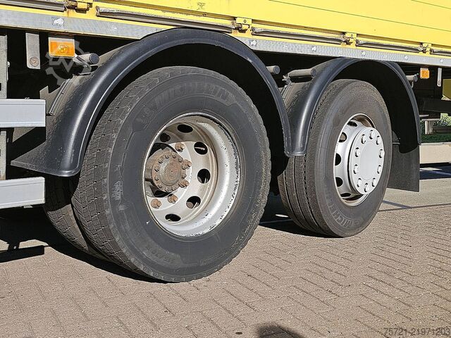 Gesloten bak RENAULT T 460 6X2 STEER COMBI