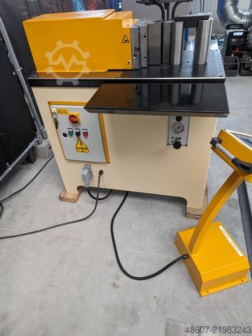 Buigmachine  T200