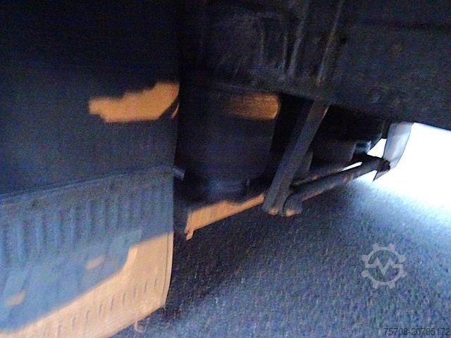 Beverage van MERCEDES-BENZ 816 D Vario*4,2m Schwenkwand*B/L*1,5t LBW*2x AHK