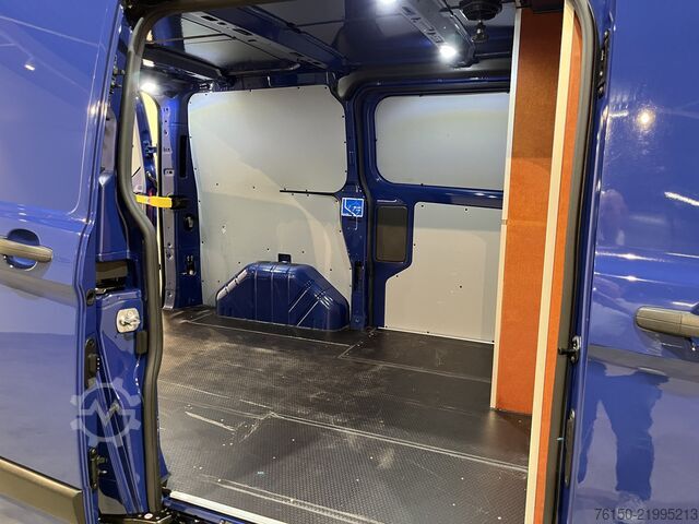 Panelová dodávka Ford Transit Custom 280 2.0 TDCI L1H1 Trend 130 PK A...