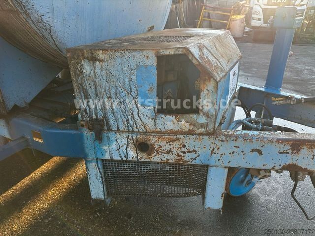 Tanker trailer Strassmayr Schäfer TS 3000 Asphalt Tankanhänger