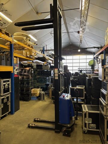 VS-22551 Semi-elektrisk staplare EMS1530 EMS1530