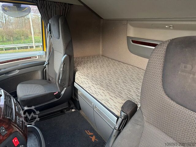 Estándar-SZM DAF XF 440 Spacecab