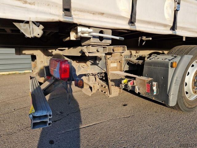 Semi-remorque à châssis mobile MAN TGX