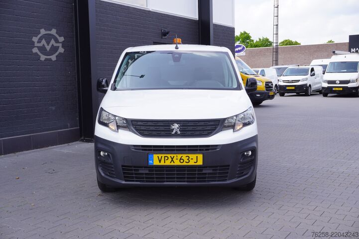 Kombi s vysokou střechou Peugeot Partner 1.5 BlueHDi 130PK Automaat EURO 6 - Air...