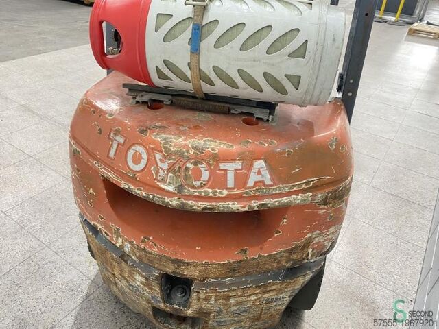 Gaffeltruck Toyota 7FGF25 7FG