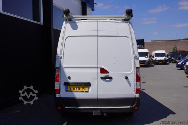 Bestelwagen Renault Master 2.3 dCi 130PK L2H2 EURO 6 - Airco - Crui...