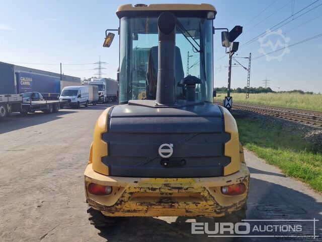 φορτωτής με ελαστικά Volvo L30G