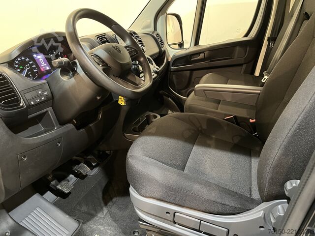 Furgon blaszak Peugeot Boxer 2.2 BlueHDi 140 PK L3H2 / Airco / Cruise ...