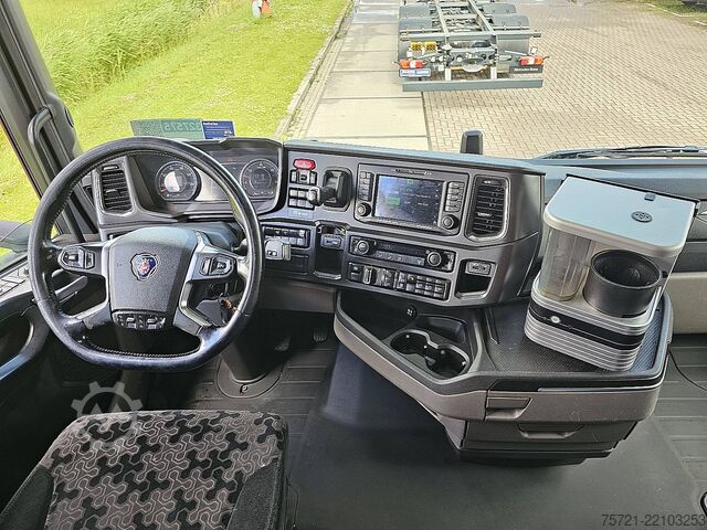 Estándar-SZM SCANIA S450 6X2 NB RETARDER