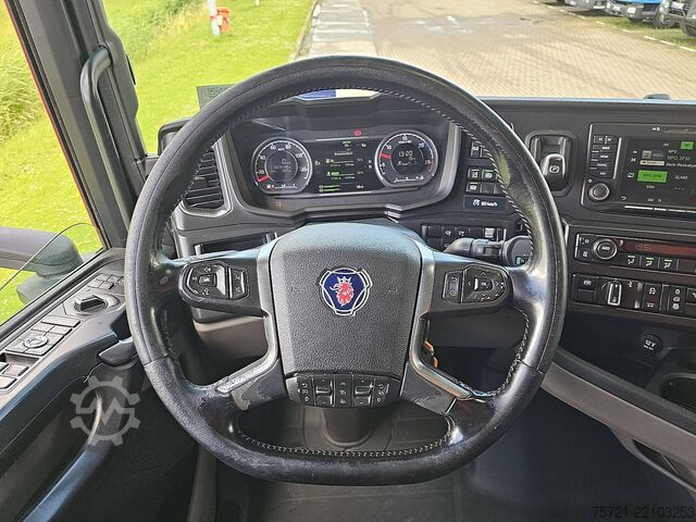 Estándar-SZM SCANIA S450 6X2 NB RETARDER