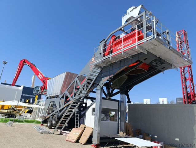Installation de mélange de béton Polygonmach mobile batching plant self ereted-real mobile-n...