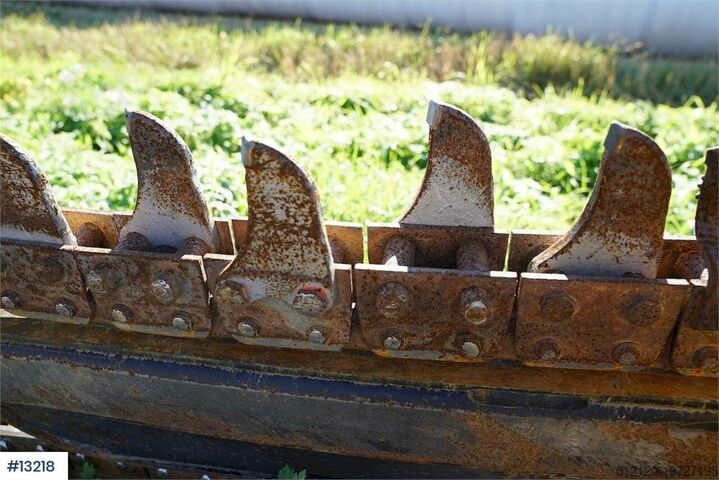 Baumaschine Digga BFT2 Chain digger w/ Combi attachment.