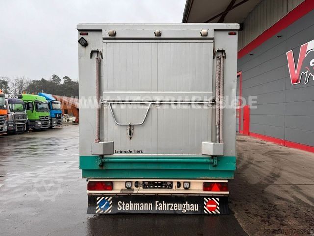 Pferdeanhänger  Stehmann 1.Stock Viehanhänger Bj.2013