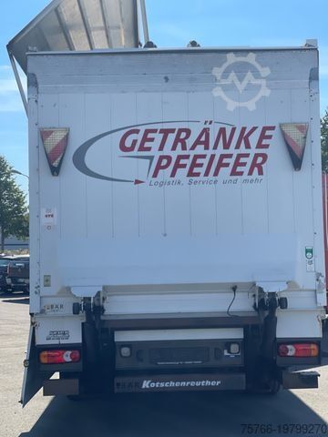 Drankentrailer KOTSCHENREUTHER Schwenkwandanhänger/ Hochgekuppelt