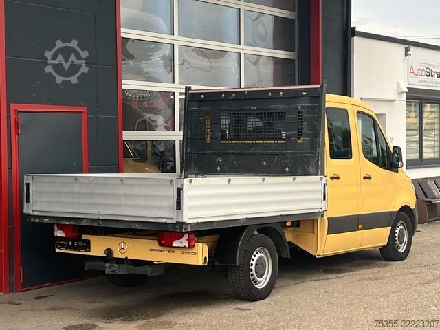 Pick-up van MERCEDES-BENZ Sprinter 311 CDI DOKA 6-Sitze AHK 2,7m 1-Hand
