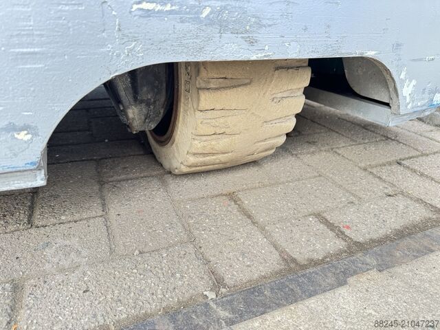 VS-22615 Chariot à mât rétractable triplex pour extérieur Still FM-X17SE STILL FM-X17SE