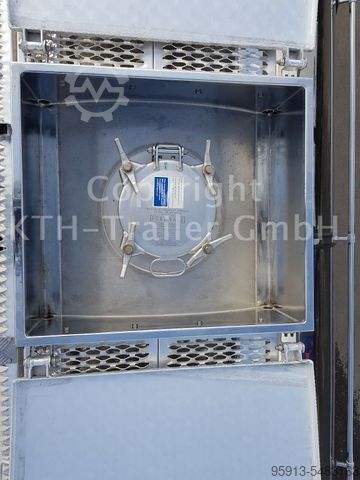 Ημιρυμουλκούμενο βυτιοφόρο KÄSSBOHRER Chemieauflieger STC 30m³ AUCH MIETE