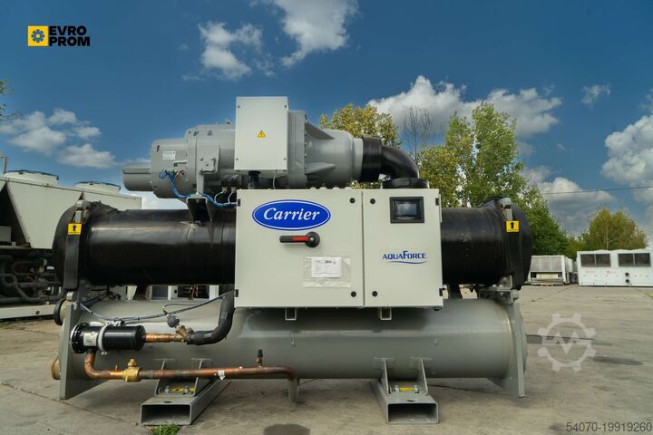 Refroidisseur Used Watercooled chiller CARRIER 30XW 0452B0006 476 kW. 2021 yom
